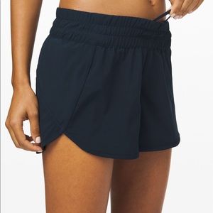 Lululemon Tracker Low Rise Short 4”